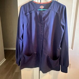 SOLD: Dickies Women's Scrub Jacket/Top in Navy